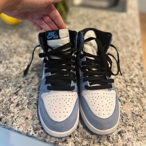 University blue Jordan 1